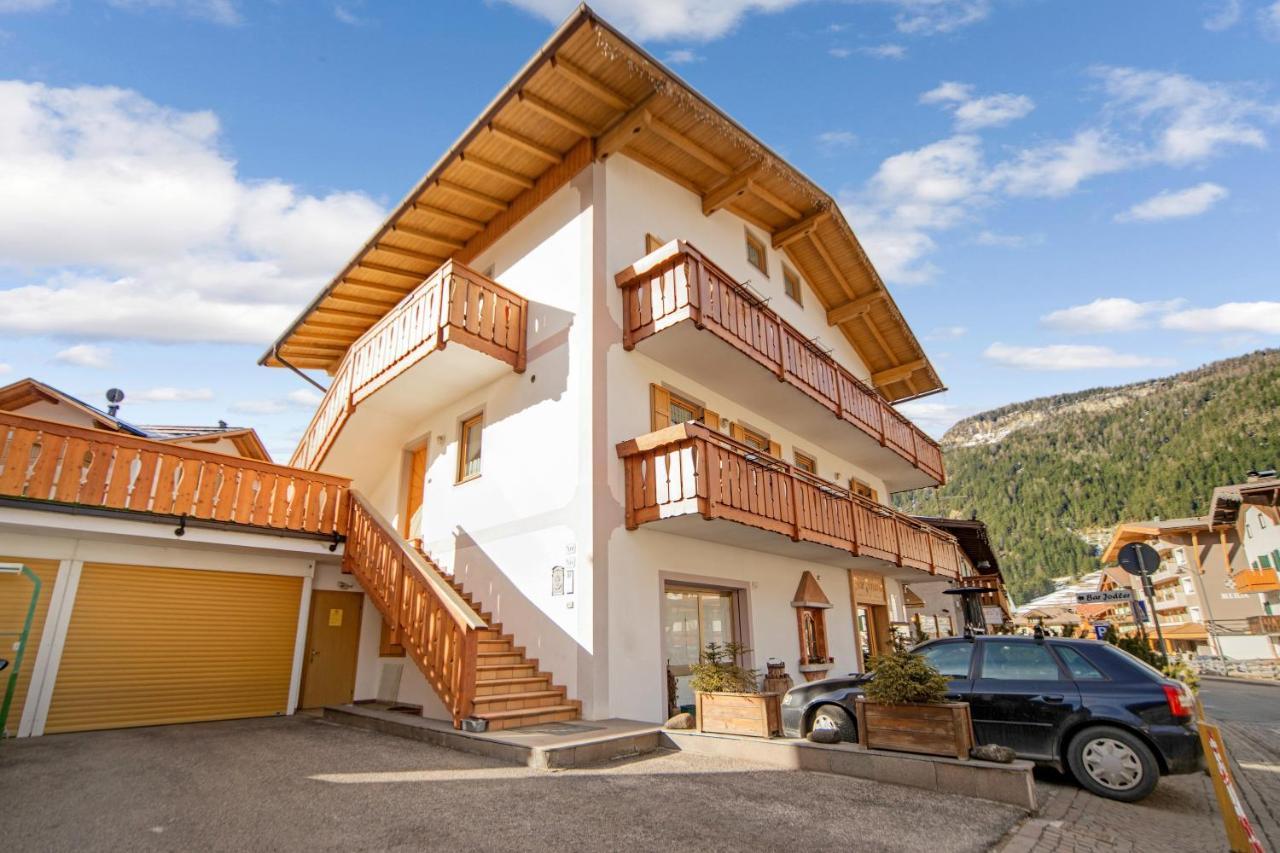 Appartamento Aloch Pozza di Fassa Exteriör bild